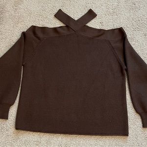 Lush crisscross cold shoulder raglan sleeve sweater, chocolate color, size L